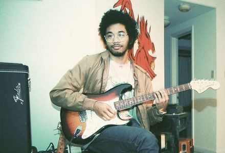 Video: Toro Y Moi - Low Shoulder